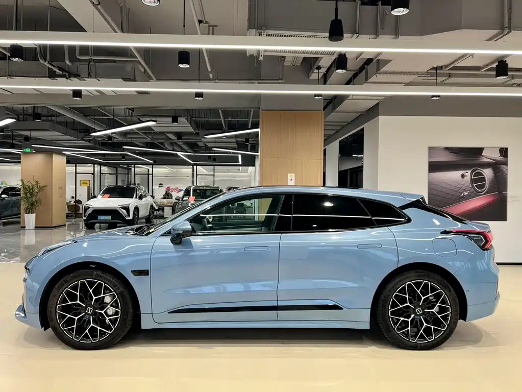 ZEEKR EXTREME KRYPTON 001