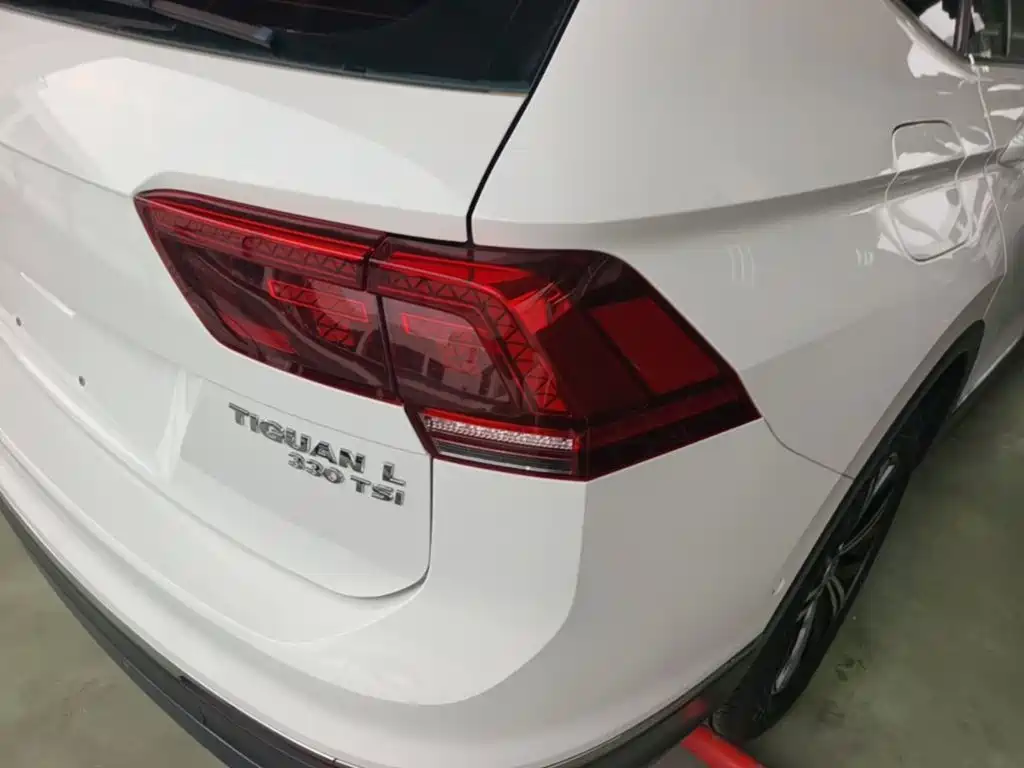 Volkswagen Tiguan L — миниатюра 8