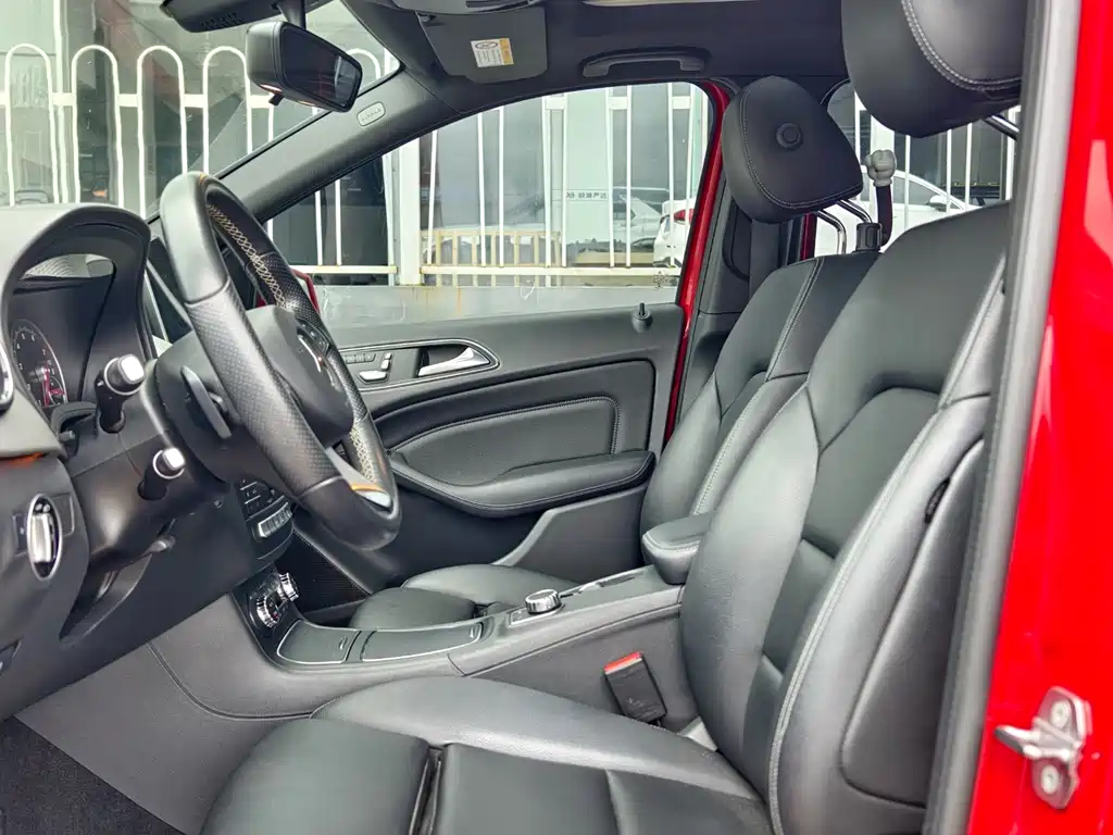 Mercedes-Benz B-Class — миниатюра 7