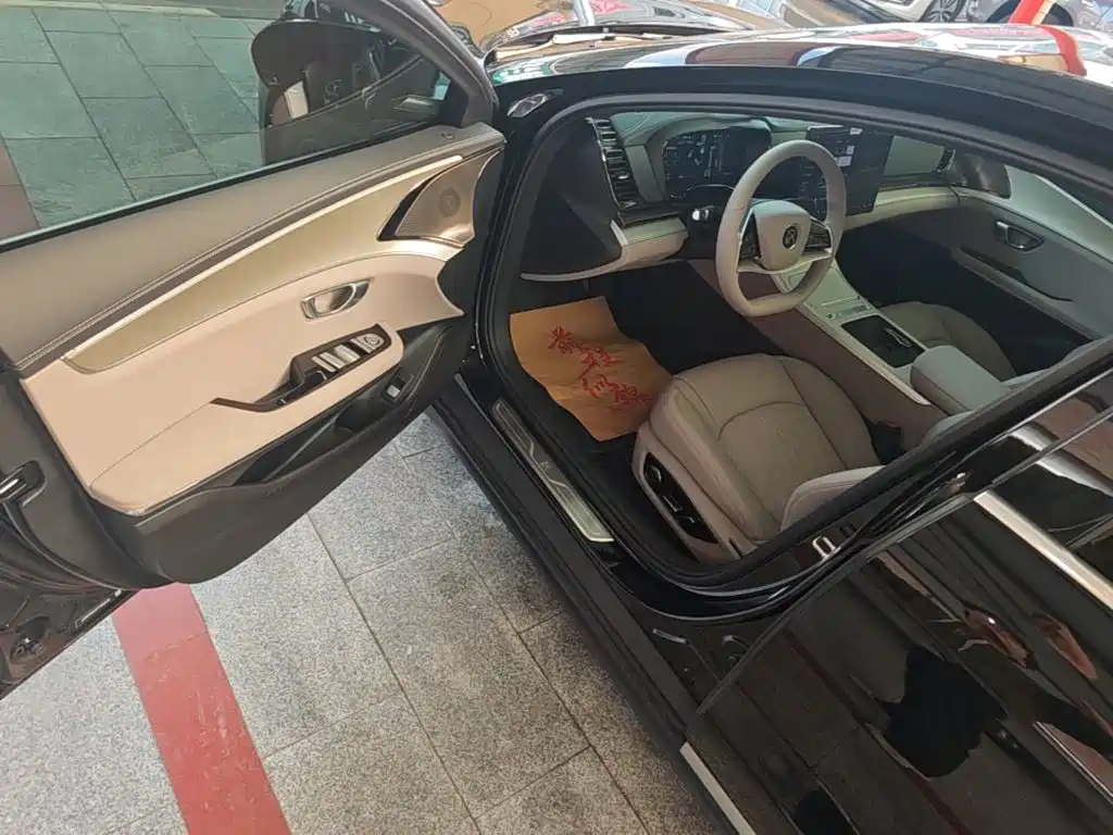 BYD Han — миниатюра 16