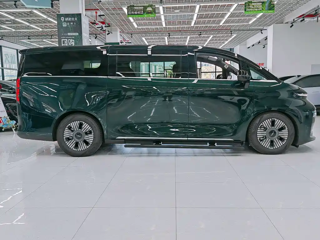 Geely Galaxy L380 2024 140 6 мест Ultra