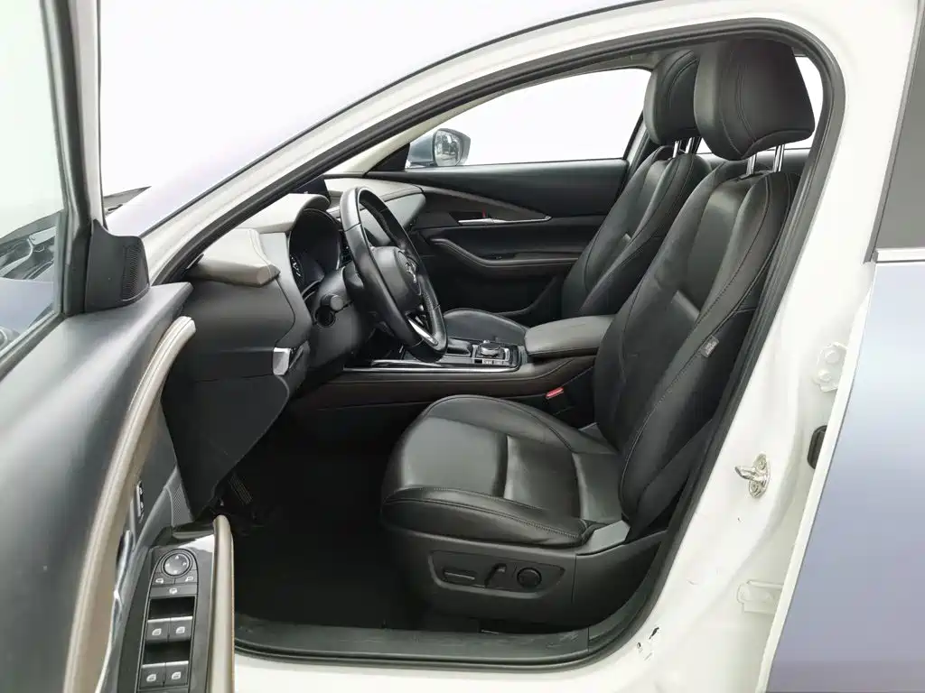 Mazda CX-30 — миниатюра 10