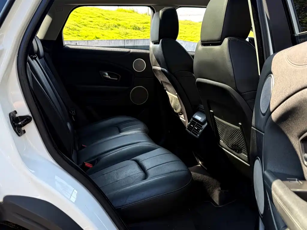 Land Rover Evoque — миниатюра 12