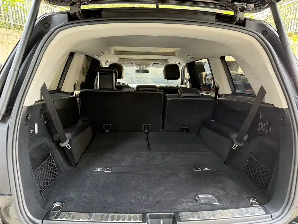 Mercedes-Benz GL-Class — миниатюра 10