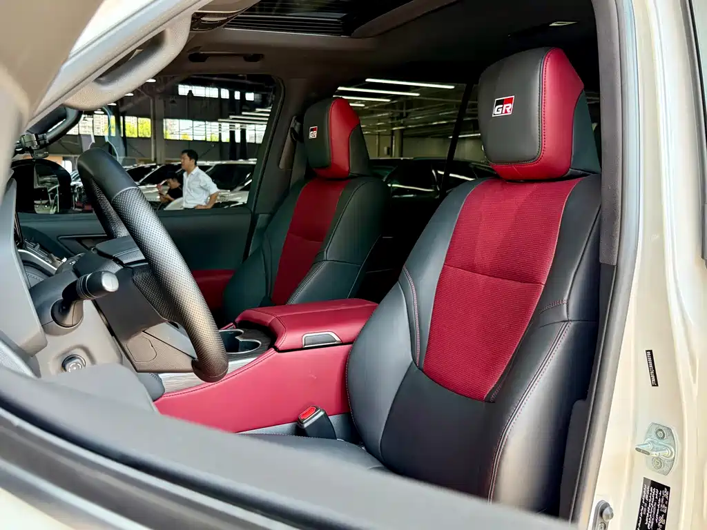 Toyota Land Cruiser — миниатюра 12