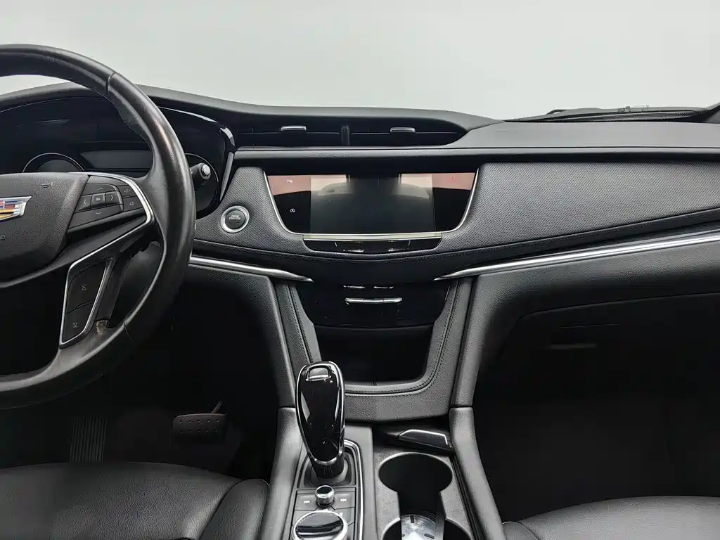 Cadillac XT5 — миниатюра 12