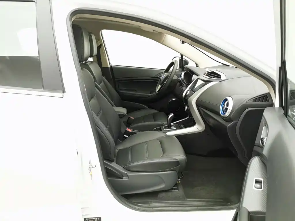 BYD Yuan EV — миниатюра 23