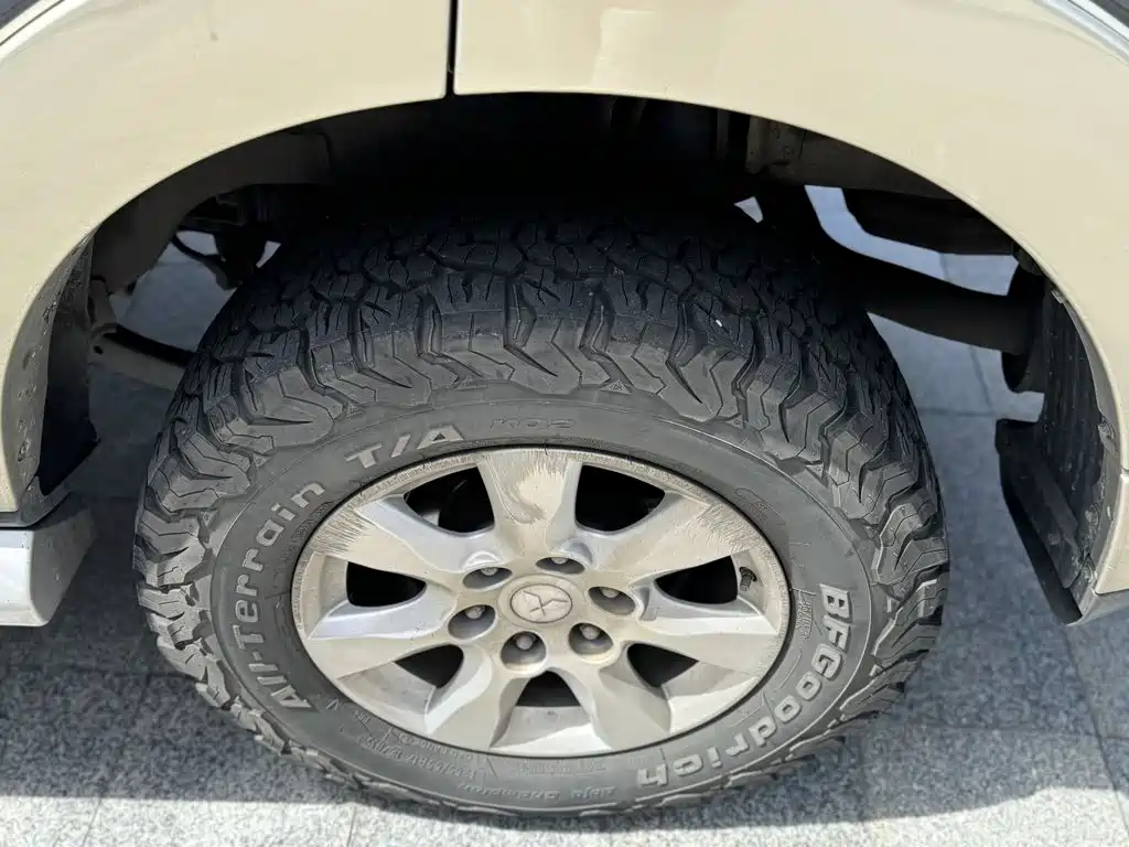 Mitsubishi Pajero (Import) — миниатюра 15