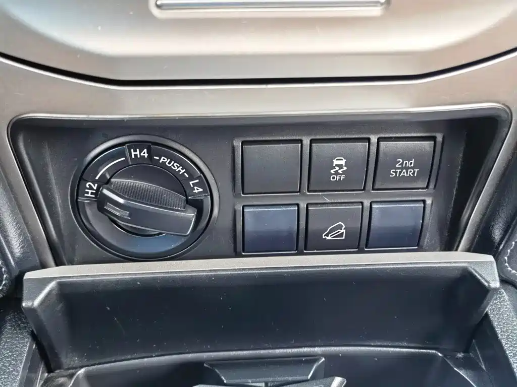 Toyota Prado — миниатюра 19
