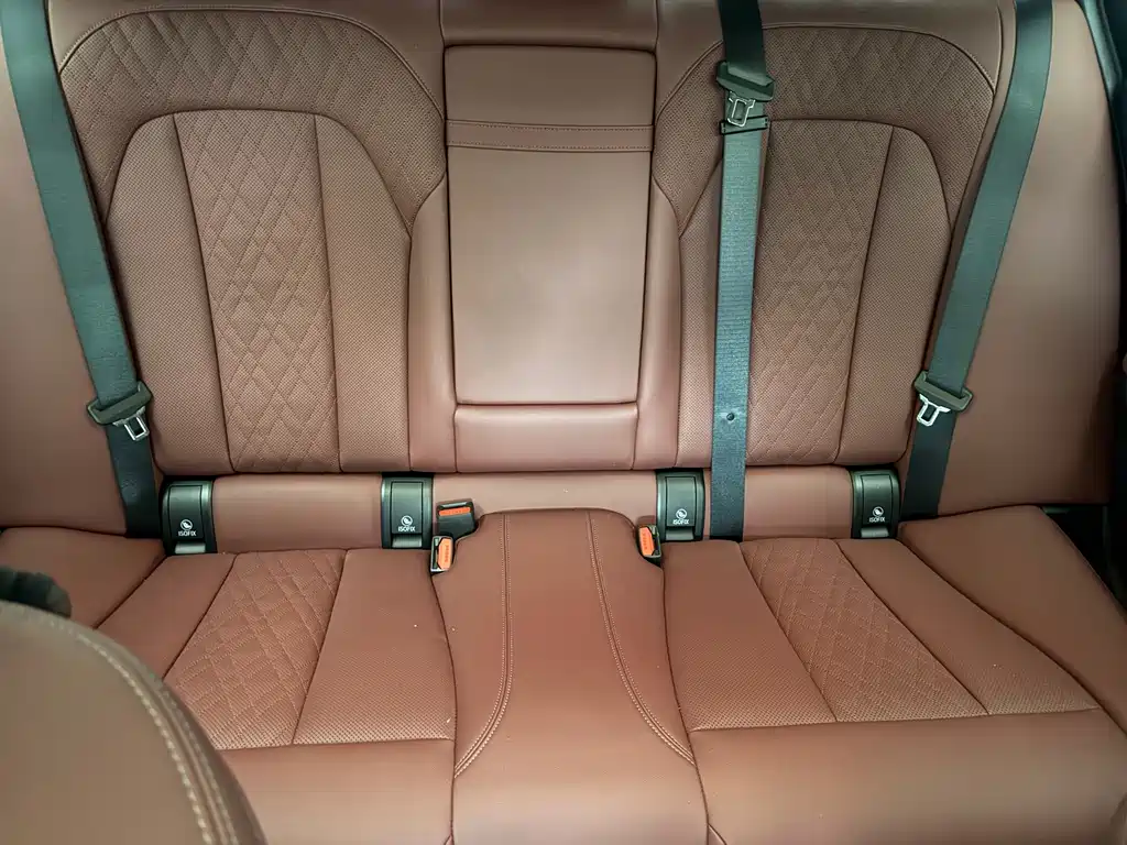 BMW 3 Series — миниатюра 25