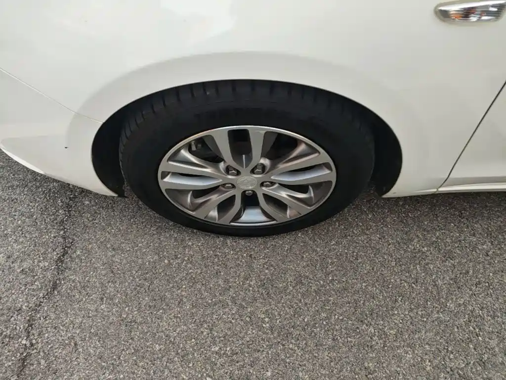 Buick Excelle — миниатюра 23