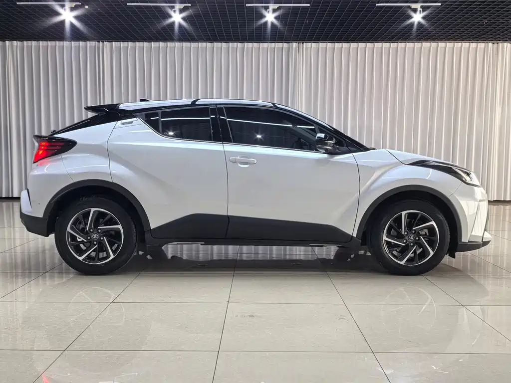 Toyota C-HR — миниатюра 4