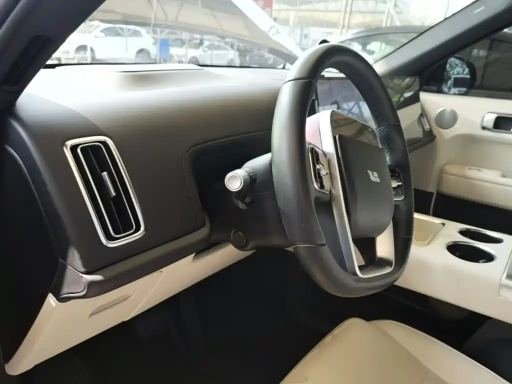 Li Auto Li L9 — миниатюра 10