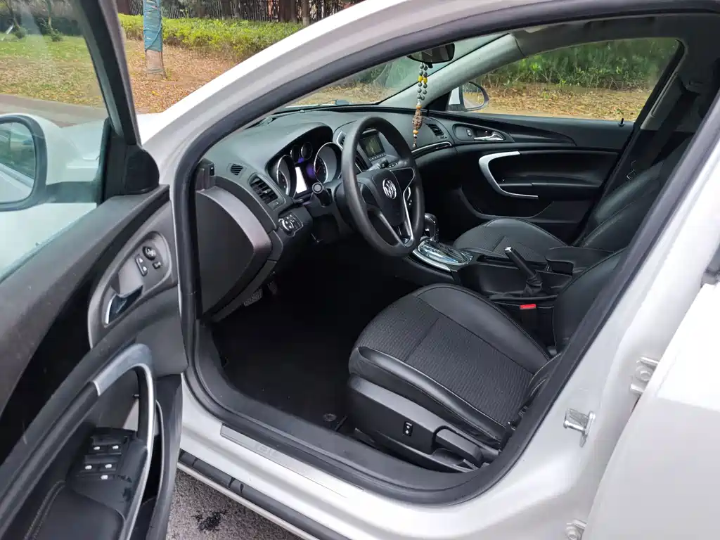 Buick Regal — миниатюра 4