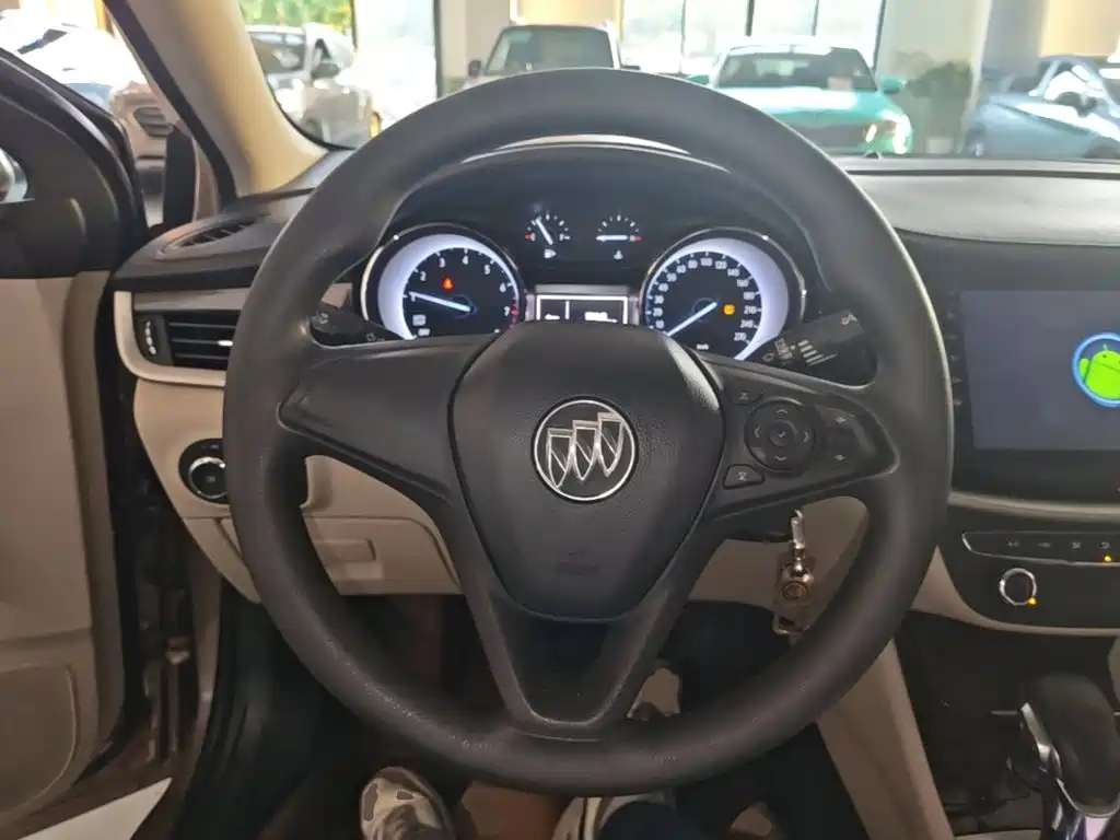 Buick Verano — миниатюра 11