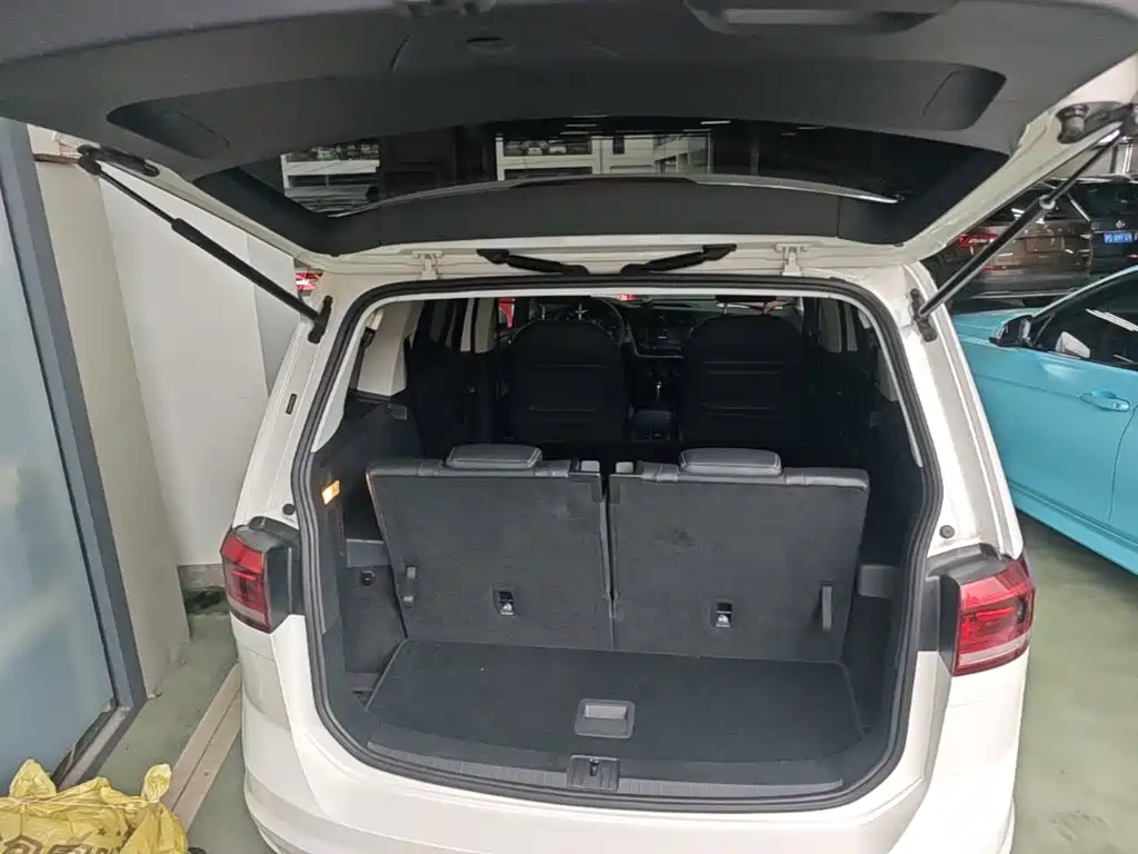 Volkswagen Touran — миниатюра 19