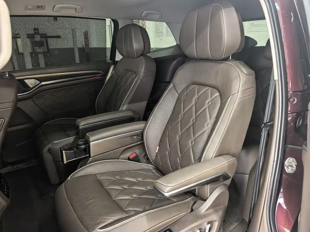 Volkswagen Viloran — миниатюра 12