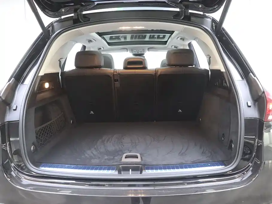 Mercedes-Benz GLE (Import) — миниатюра 32