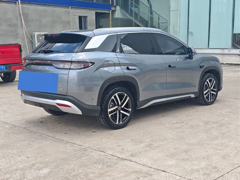 BYD L DM-i — миниатюра 7