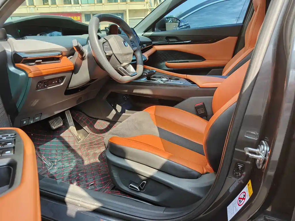 Changan UNI-V — миниатюра 4