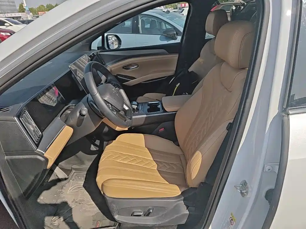 BYD L DM-i — миниатюра 15