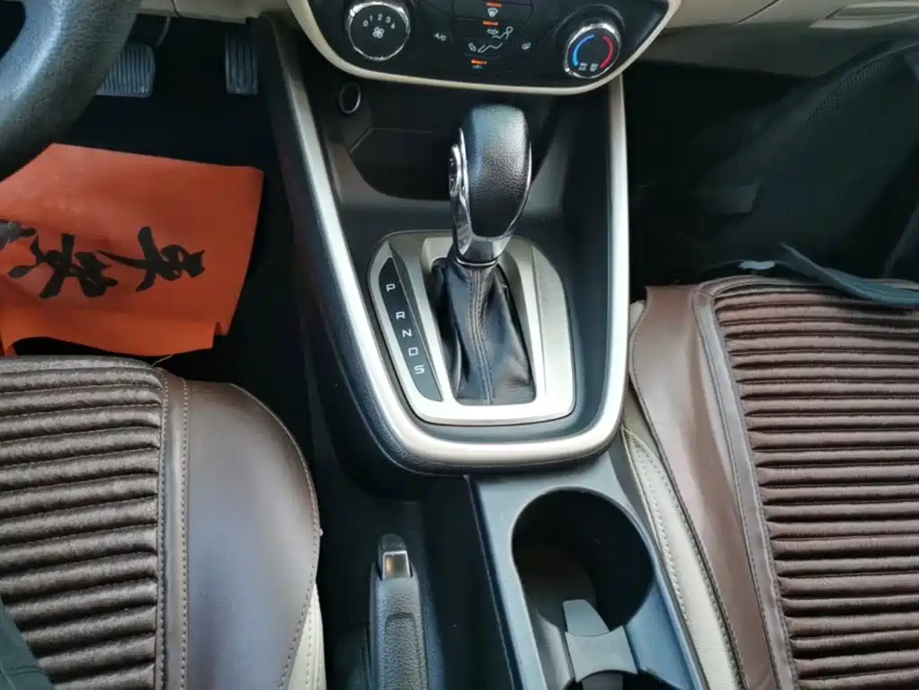 Ford Escort — миниатюра 14