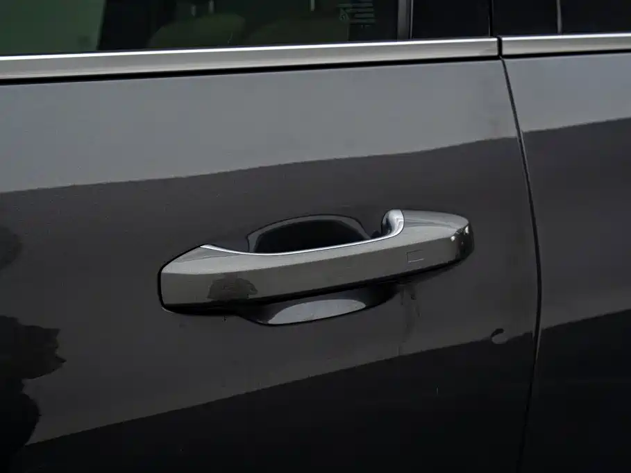 Li Auto Li ONE — миниатюра 21