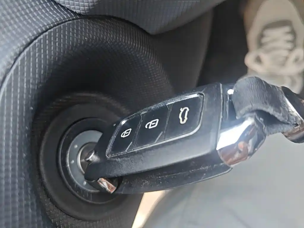 Wuling MINIEV — миниатюра 9