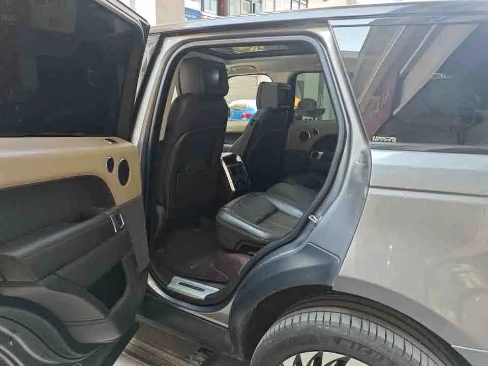 Land Rover Sport — миниатюра 5