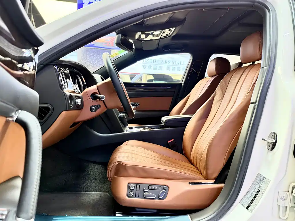 Bentley Flying Spur — миниатюра 10