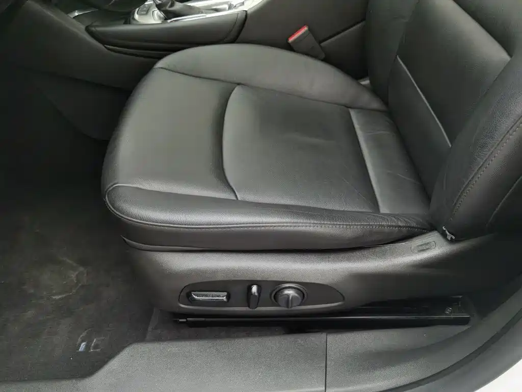 Chevrolet Malibu XL — миниатюра 20