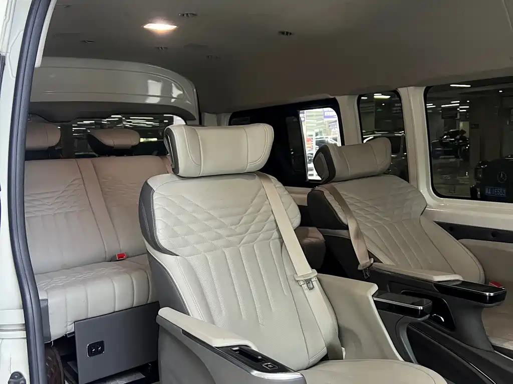 Toyota Hiace — миниатюра 5