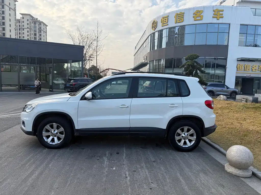 Volkswagen Tiguan 2012 1.8TSI AT