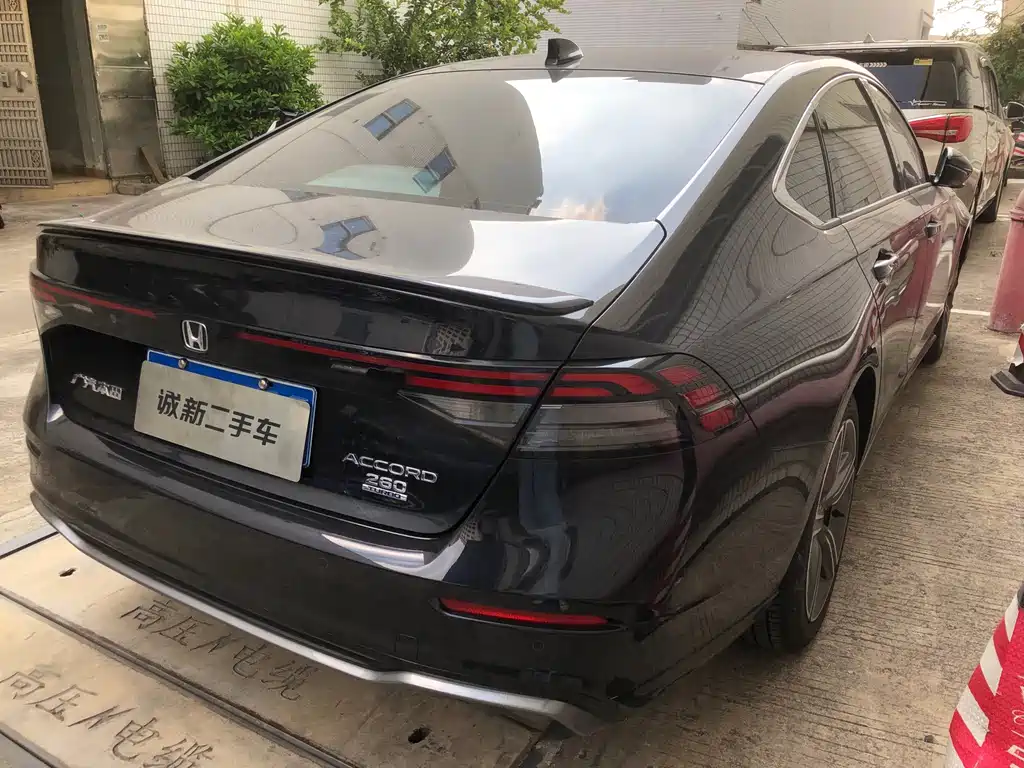 Honda Accord — миниатюра 3
