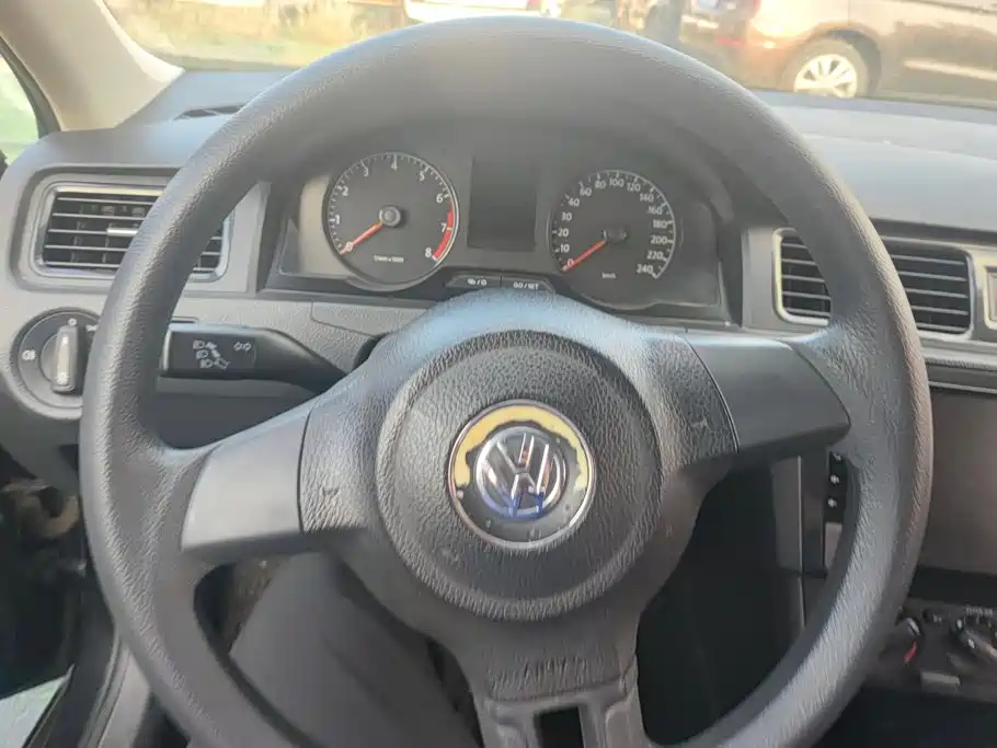 Volkswagen Santana — миниатюра 15