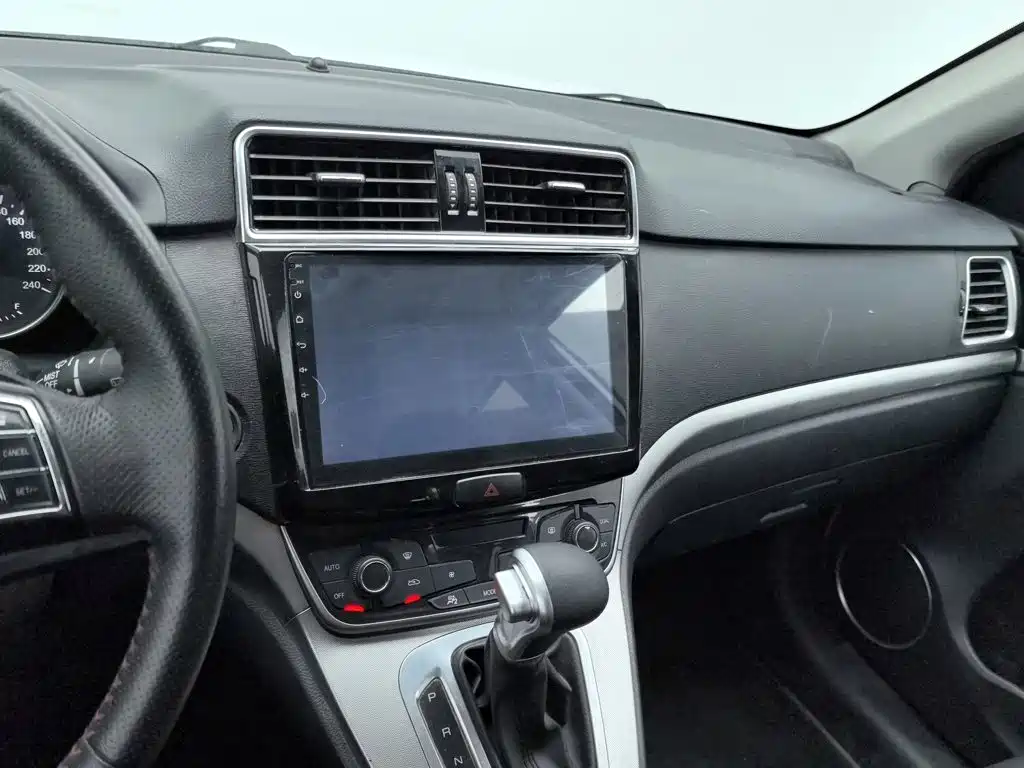 Haval M6 — миниатюра 12