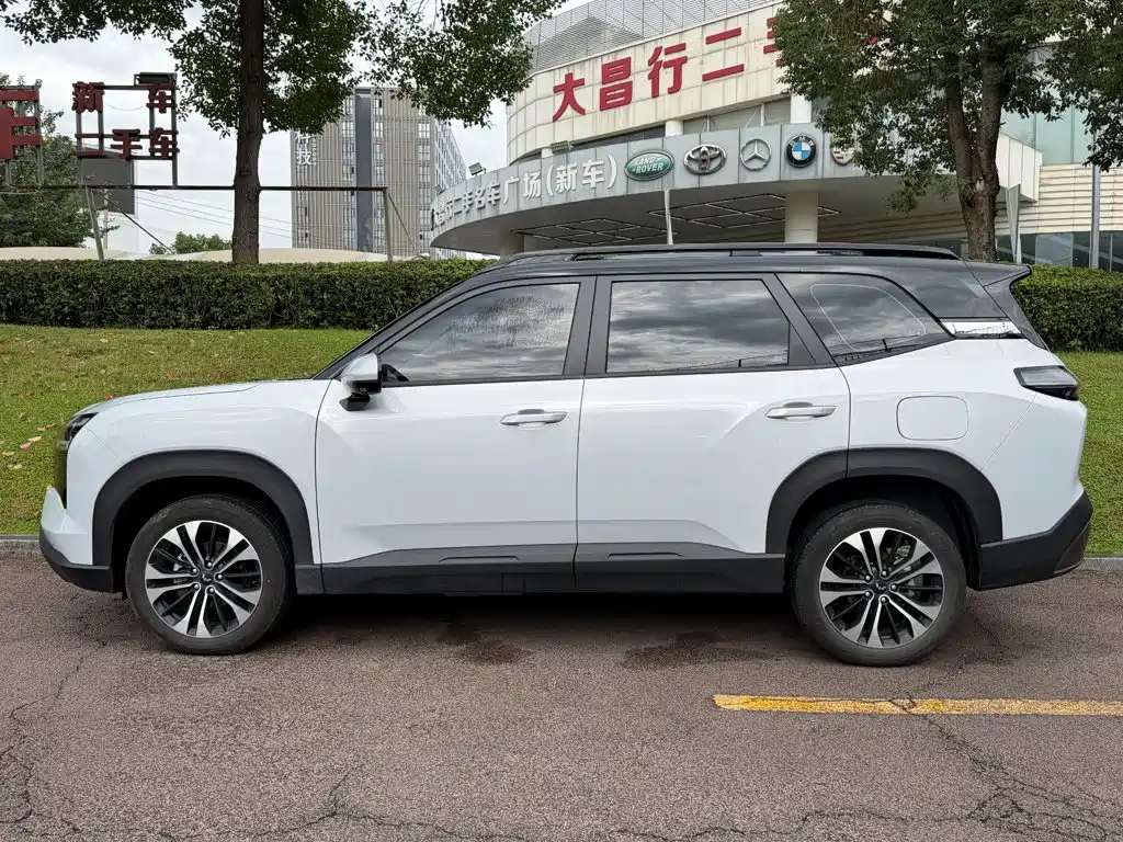 Wuling Xingguang 560 New Energy — миниатюра 3