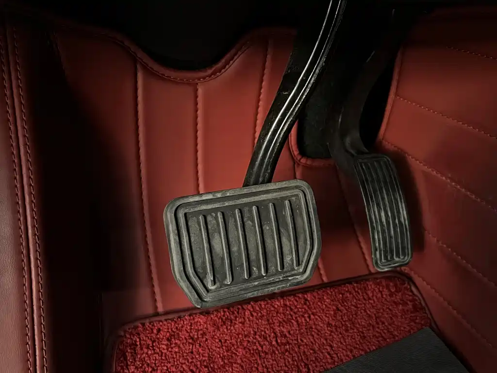 Tesla Model 3 — миниатюра 17