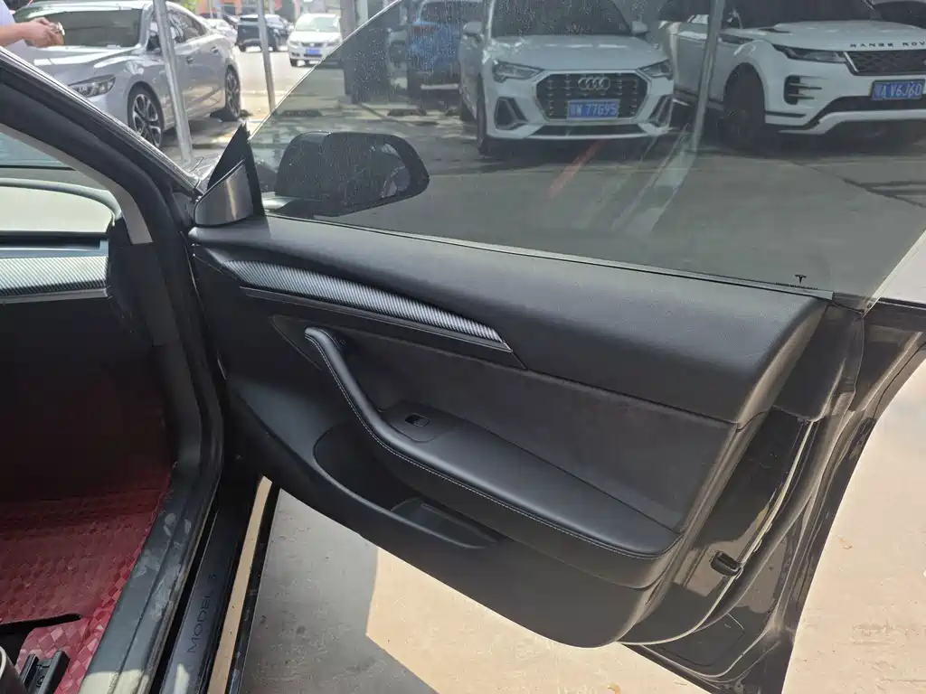 Tesla Model 3 — миниатюра 23