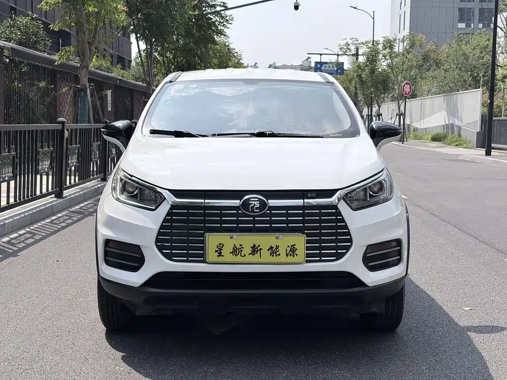 BYD Yuan EV — миниатюра 2