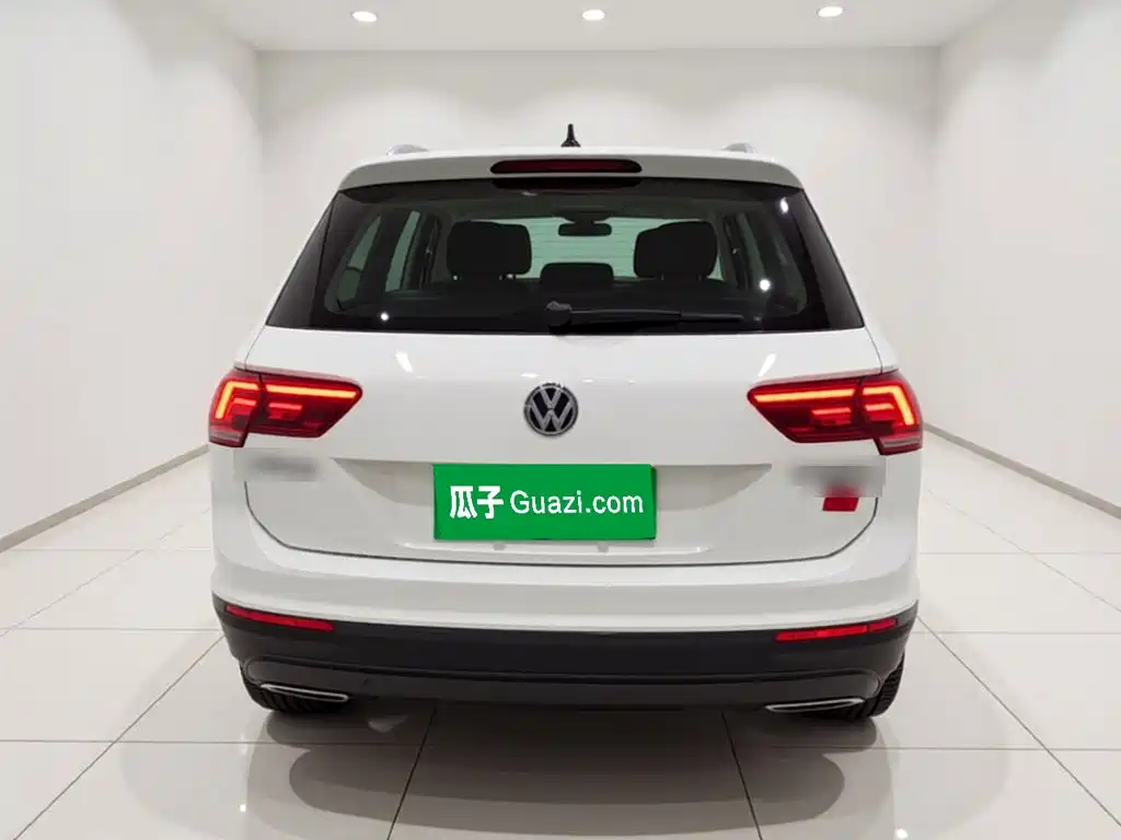 Volkswagen Tiguan L — миниатюра 5