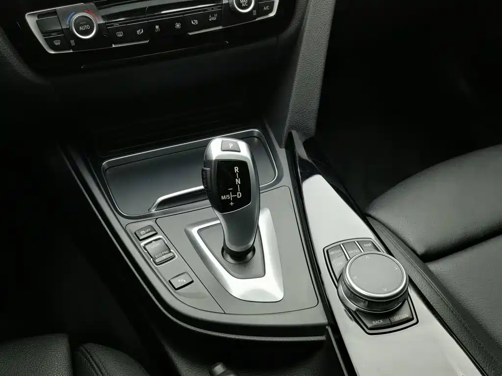 BMW 3 Series GT — миниатюра 13