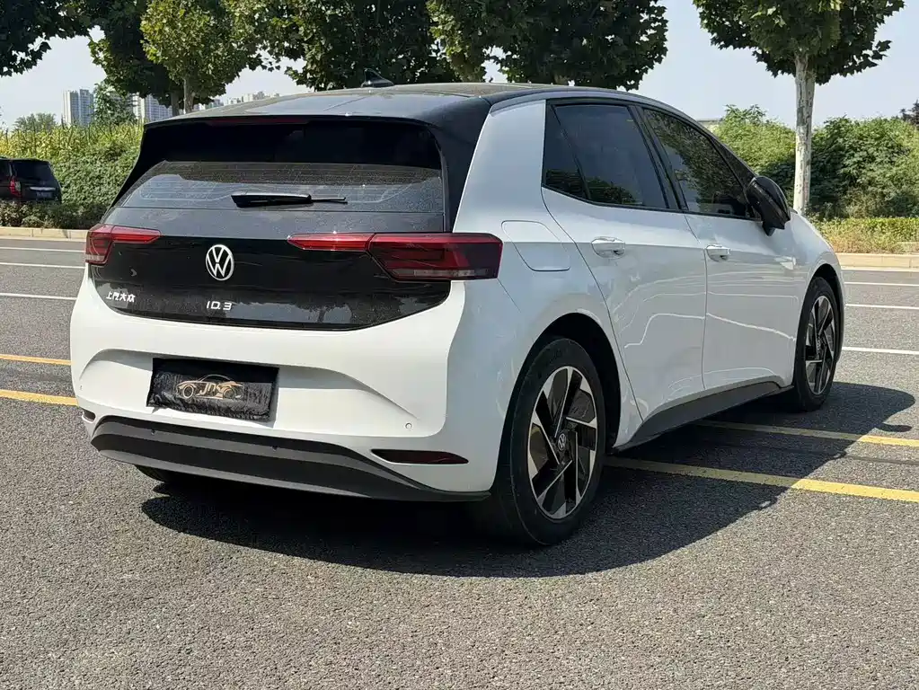 Volkswagen ID.3 — миниатюра 7