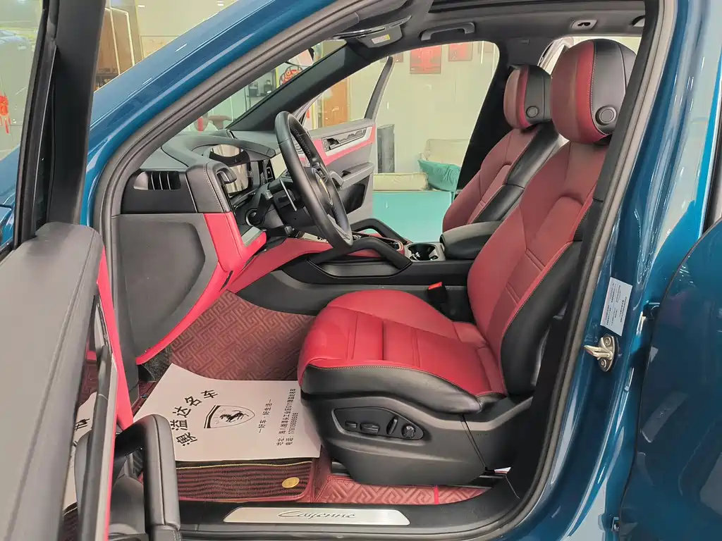 Porsche Cayenne — миниатюра 11