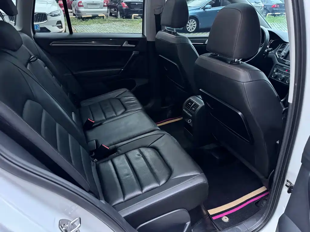 Volkswagen Golf Sportsvan — миниатюра 13