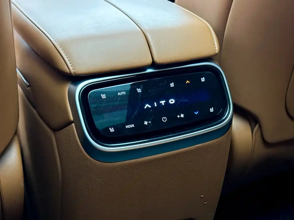 AITO AITO M7 — миниатюра 19