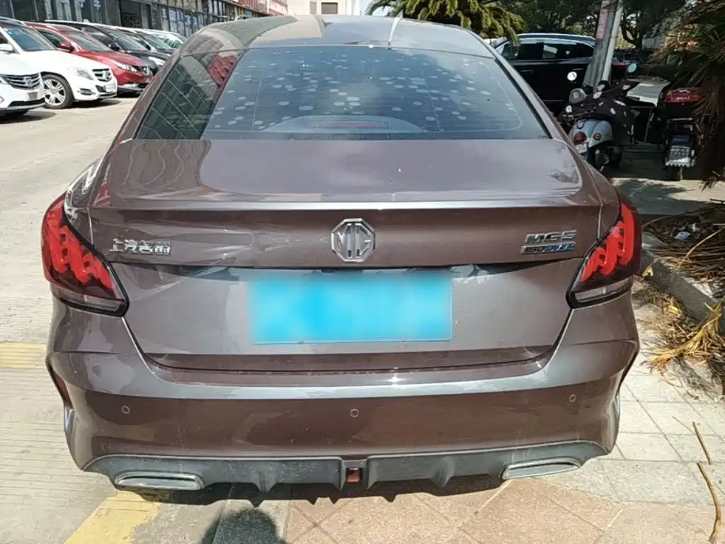 MG MG5 — миниатюра 6
