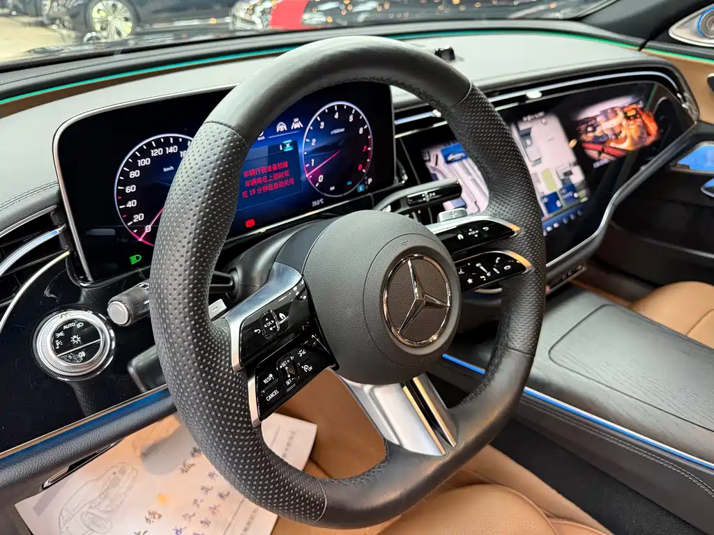 Mercedes-Benz E-Class — миниатюра 6