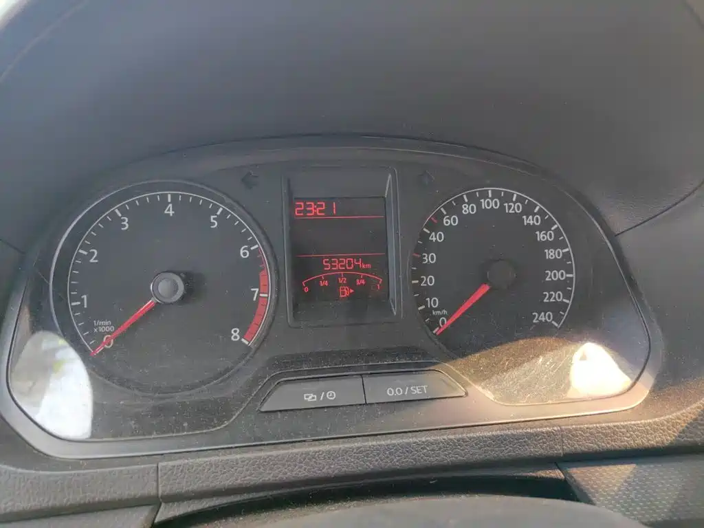 Volkswagen Jetta — миниатюра 8