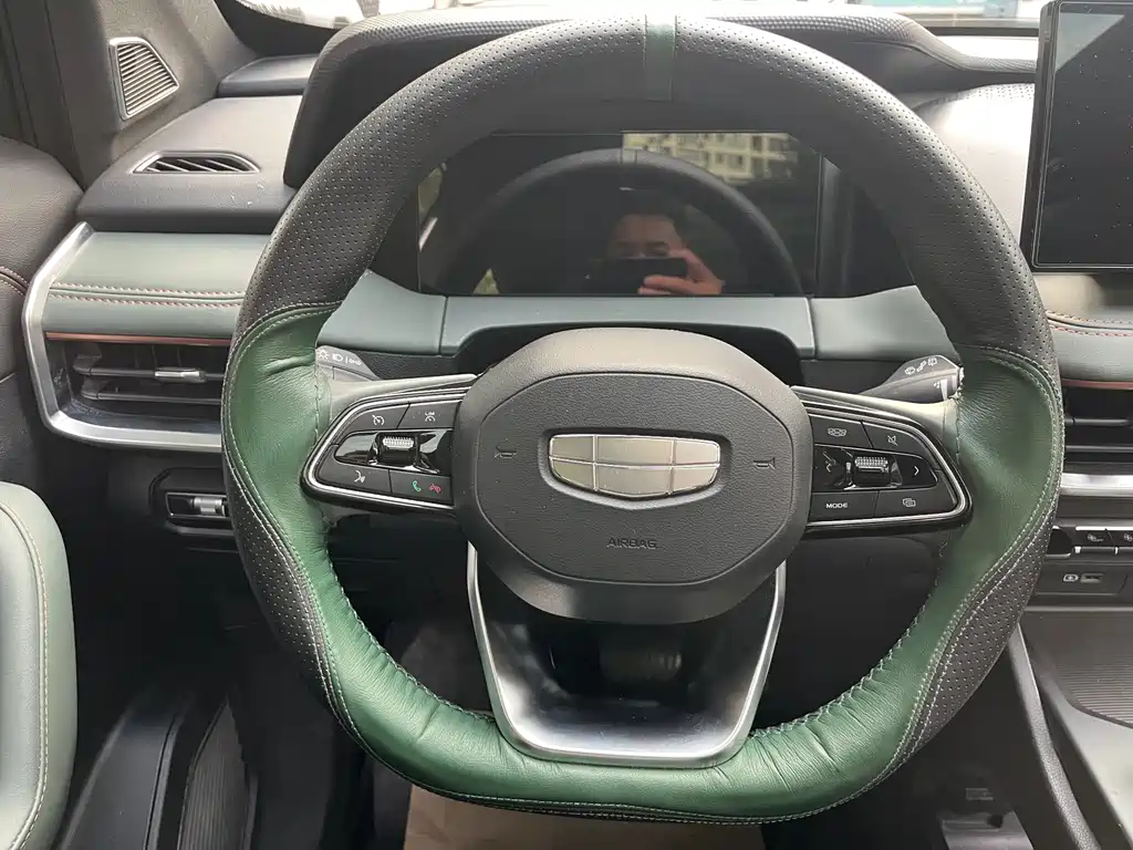 Geely Haoyue L — миниатюра 12
